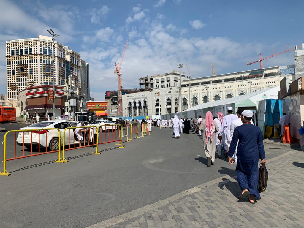 Hadiah Istimewa Shalat Jum at Berjamaah di Masjidil Haram 